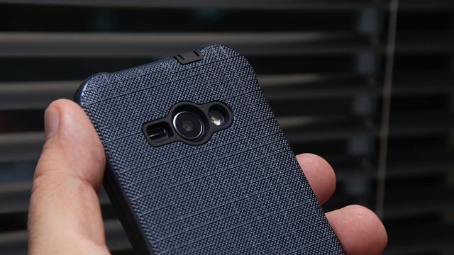 Efek Bahan Pelindung Ponsel