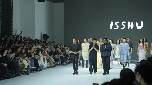ISSHU Tampilkan Koleksi Delulu di Jakarta Fashion Week 2025, Anaz Siantar Bawa Kejutan ke Panggung