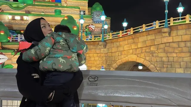 Citra Kirana dan Rezky Aditya liburan di Jepang