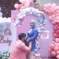 Ammar Zoni dan Irish Bella (KapanLagi.com®/Bayu Herdianto)