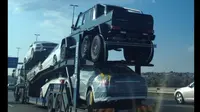 Orang Afrika Borong Mercedes-Benz Langka 