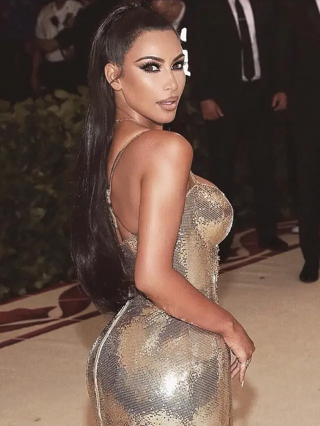 [Bintang] Kim Kardashian