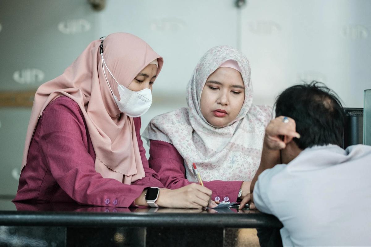 FOTO: Rupiah Tembus Rp 18000 per Dolar AS di Tengah Tekanan Global