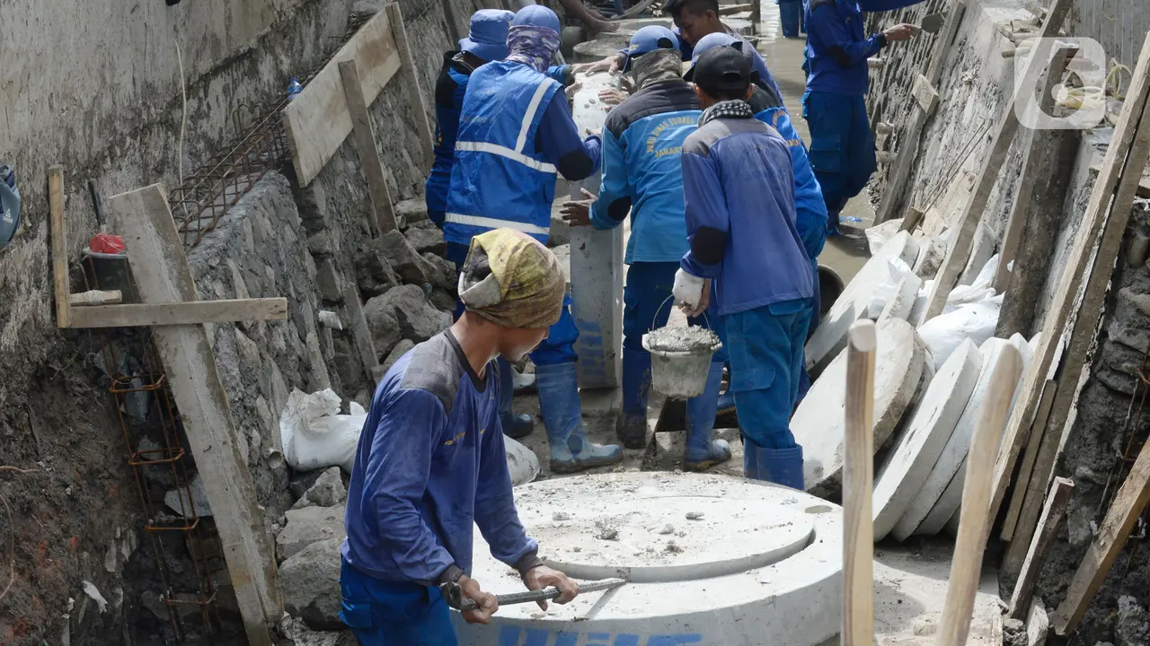 Pembuatan Sumur Resapan