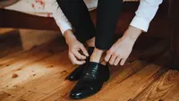 Sempurnakan Gaya Profesional dengan Pantofel Hitam Pria Tali, Ini Rekomendasinya