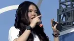 Tina Toonita membawakan lagu Siapa Kamu dalam acara inBox SCTV (18/07/2014). 