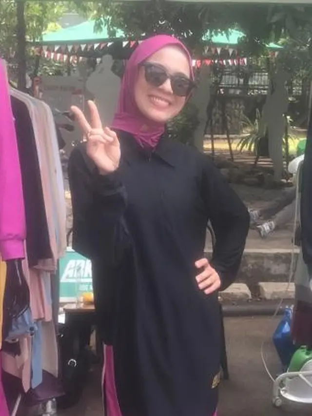 Nycta Gina bergaya saat olahraga (Istimewa)