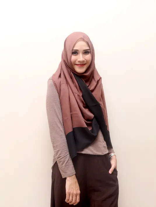 Jika dulu Zaskia Adya Mecca merasa kesal dilarang-larang oleh sang ibu, namun kini ia sangat mengerti pengorbanan menjadi seorang ibu tidaklah mudah untuk membesarkan anak-anaknya. (Andy Masela/Bintang.com)