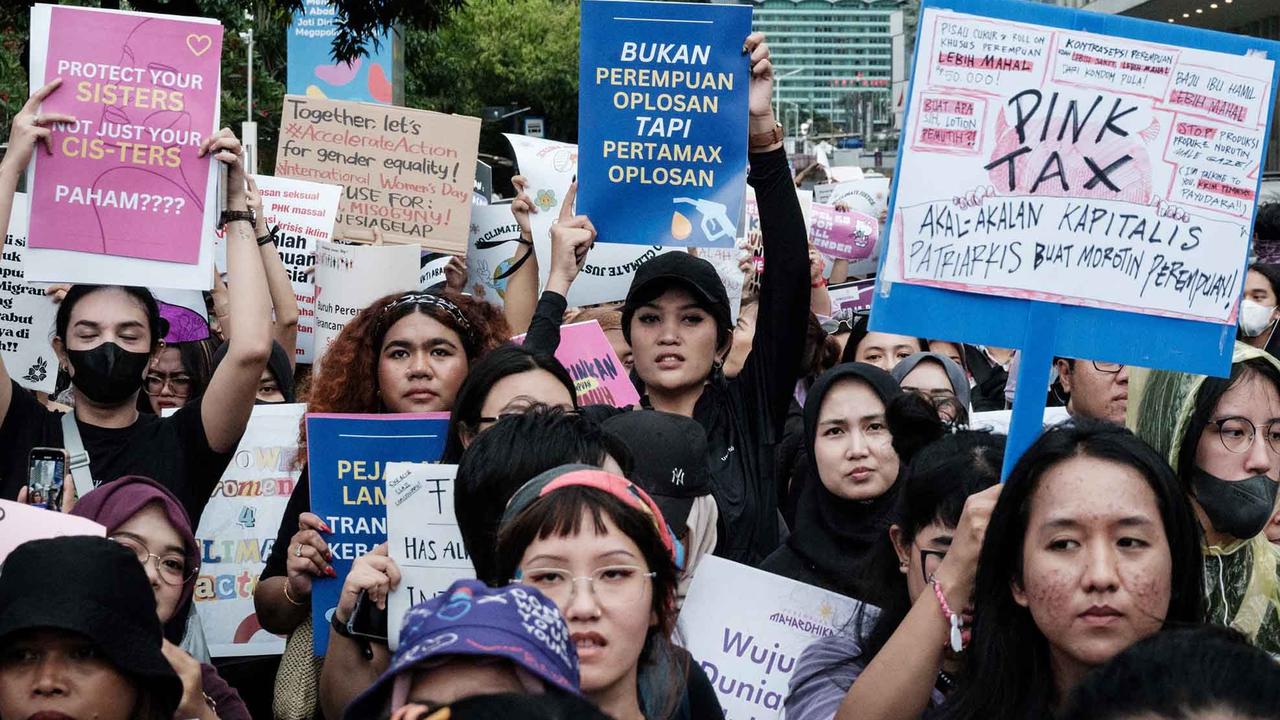 FOTO:  Peringati Hari Perempuan Sedunia, Aktivis Perempuan Mengampanyekan Stop Kekerasan Terhadap Perempuan
