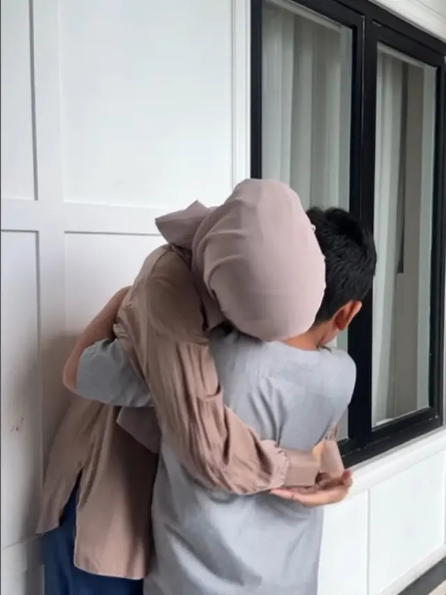 6 Potret Ramadan Pertama Keluarga Shireen Sungkar, Bagikan Momen Sahur hingga Berbuka