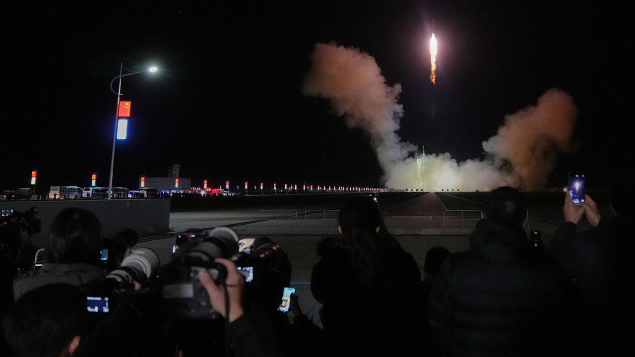 astronot china
