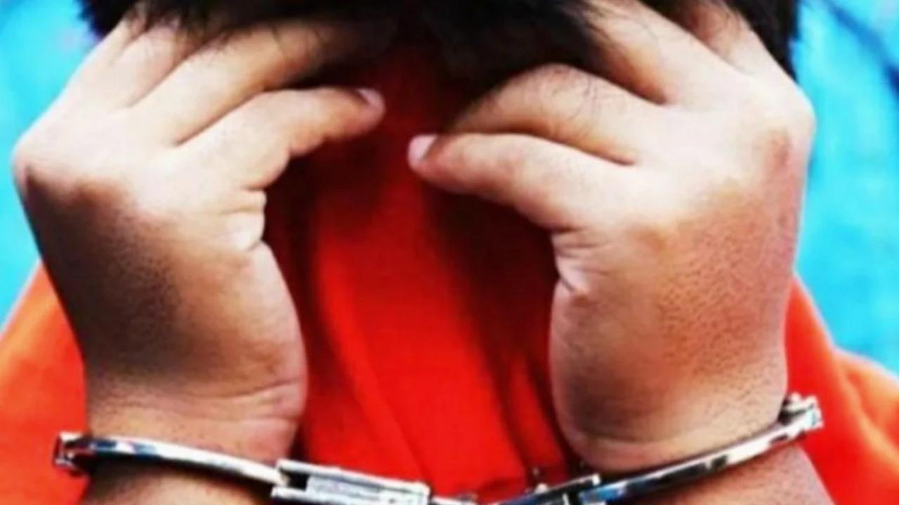 Polisi Ringkus Keluarga yang Terekam Ambil HP Selebgram di Photo Box