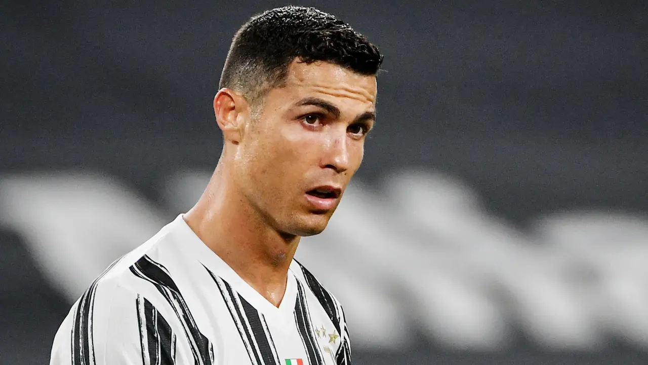 FOTO: Wajah Frustrasi Cristiano Ronaldo Usai Juventus Dihancurkan AC Milan