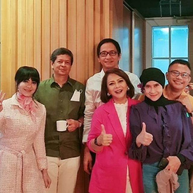 Reuni Tiga Dara beranggotakan Ita Purnamasari, Paramitha Rusady dan Sylvana Herman (Foto: Instagram @itadyahpurnamasari dan tangkapan layar YouTube)