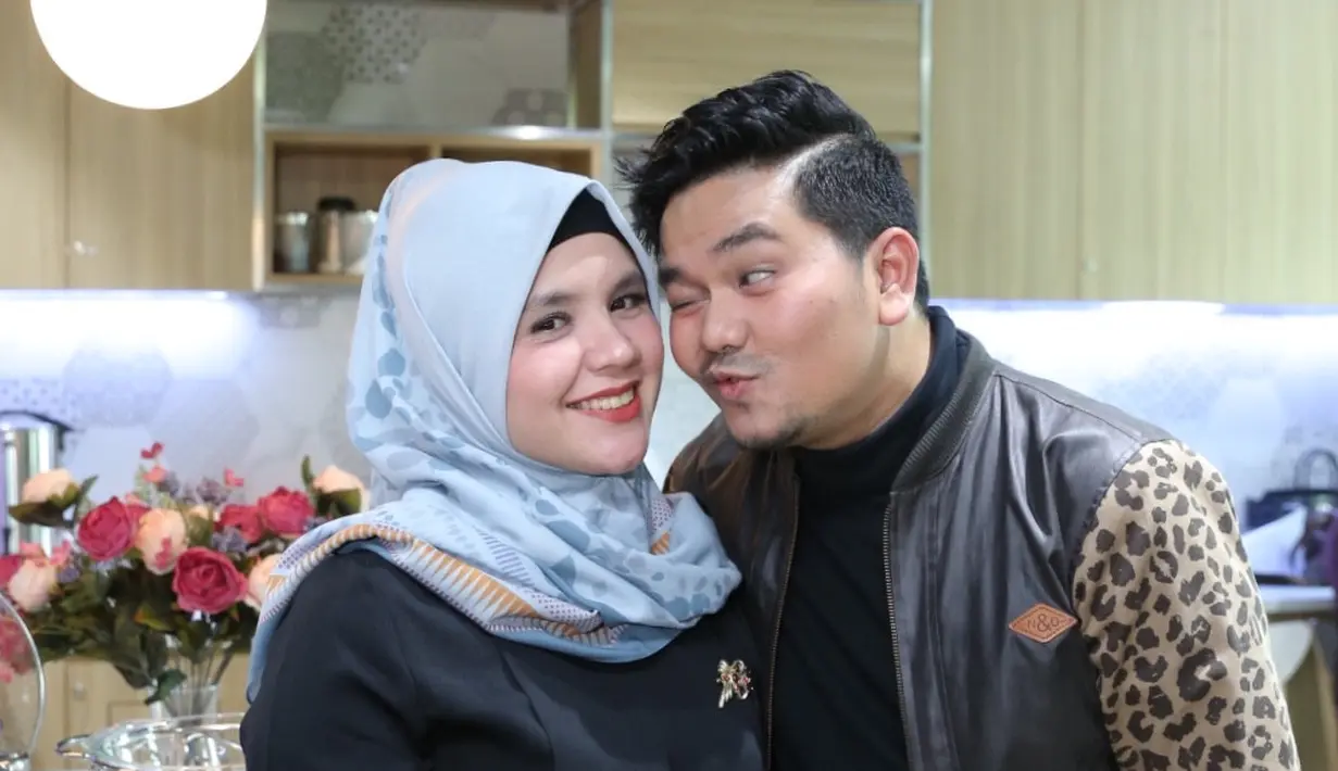 <p>Indra Bekti dan Aldila Jelita (Daniel Kampua/Fimela.com)</p>