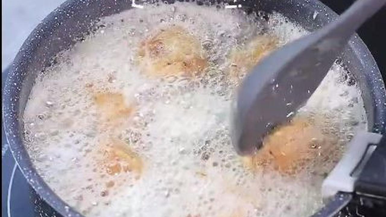 Goreng dengan Api Sedang