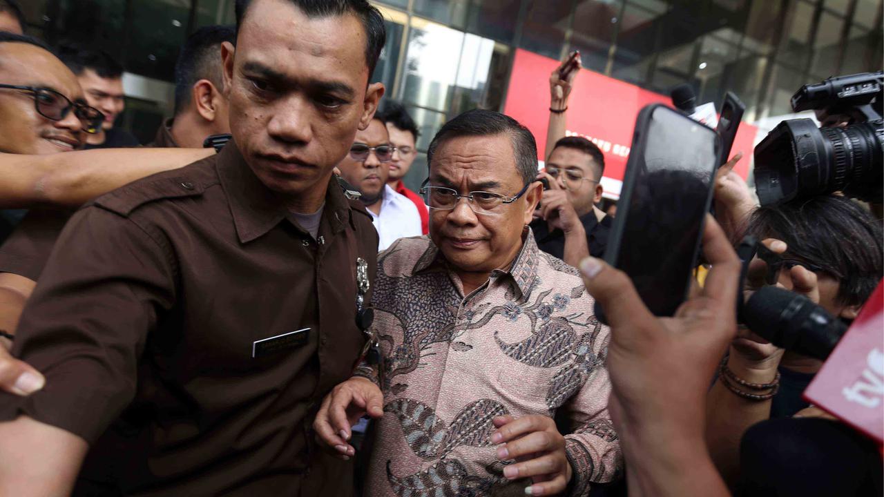 FOTO: Bupati Pati Sudewo Kembali Diperiksa KPK Terkait Dugaan Kasus Korupsi Jalur Kereta