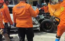 Remaja 17 Tahun Langsung Tewas Usai Pajero Dikendarainya Menabrak Truk Tronton Lagi Parkir di Bandung