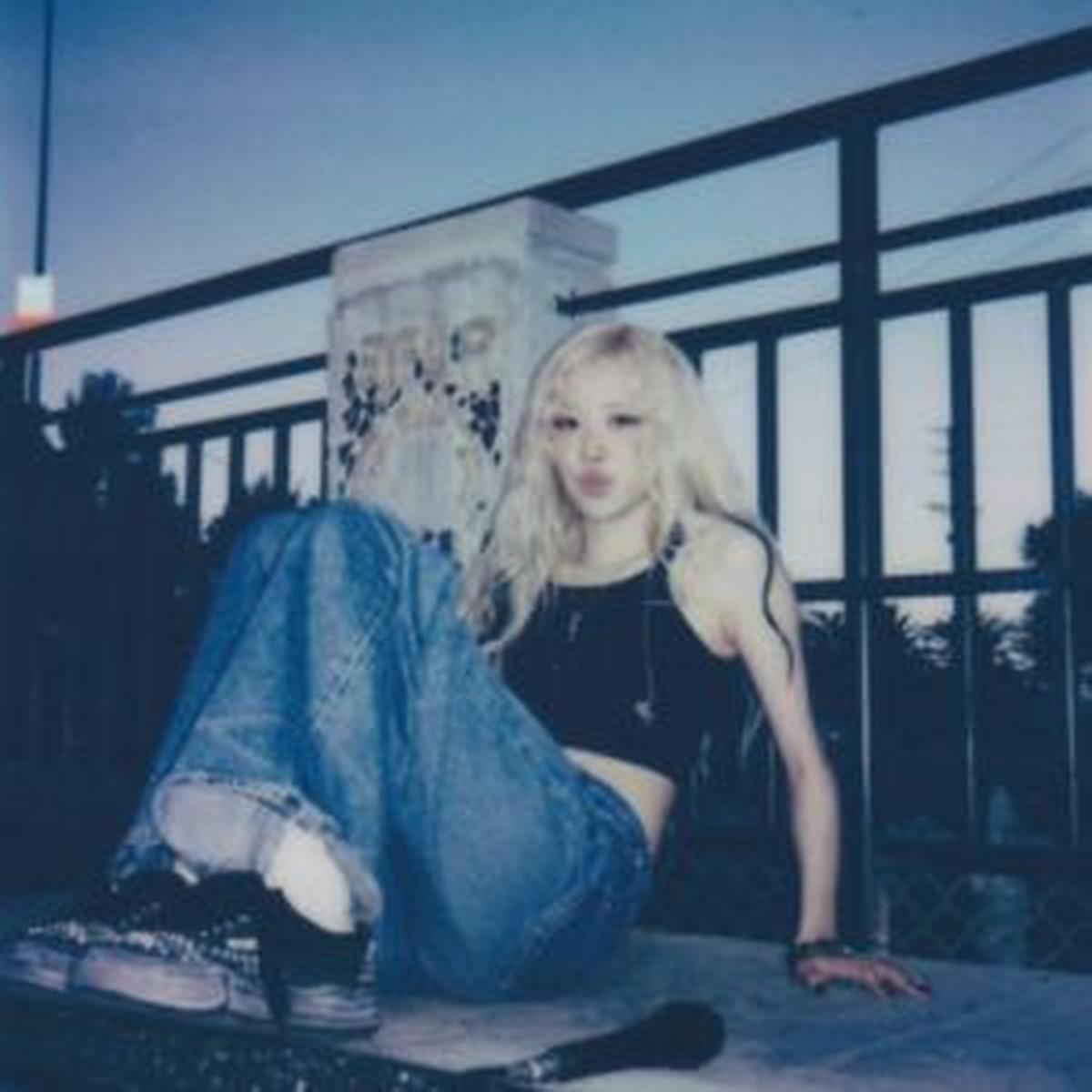 Ros&eacute; BLACKPINK Ungkap Kedekatannya dengan Taylor Swift: Dia Sangat Supportif!