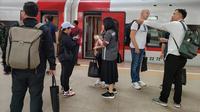 Kereta Cepat Jakarta-Bandung (KCJB) sebagai transportasi penghubung dua venue Piala Dunia U-17 2023, Jakarta dan Bandung, diresmikan Presiden RI Joko Widodo di Stasiun KCJB Halim, Jakarta Timur, Senin (02/10/2023) pagi. (Ist)