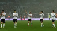 Pasukan muda Liverpool setelah takluk 0-5 dari Aston Villa di perempat final Piala Carabao di Villa Park, Birmingham, Rabu dini hari WIB (18/12/2019). (AFP/Paul Ellis)
