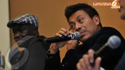 Mantan bintang dunia itu akan menjajal kekuatan bintang Indonesia seperti Bambang Pamungkas, Bejo Sugiantoro, Budi Sudarsono dan Kurniawan Dwi Yulianto, Hotel Ritz Charlton, Kuningan, Kamis (16/4/2014) (Liputan6.com/Johan Tallo). 