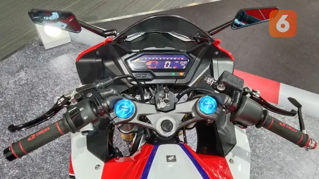 Honda CBR150R
