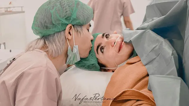Arnold Leonard dan Moniq Crasivaya Dikaruniai Anak Pertama (foto: nafaspertama via Instagram arnoldleonard05)