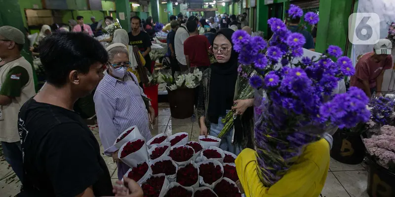 Pasar Bunga Rawa Belong Ramai Dikunjungi Warga