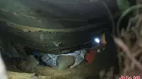 Seorang balita jatuh ke celah sempit di antara sumur tua. Butuh waktu lama untuk menyelamatkan bocah tersebut dengan selamat