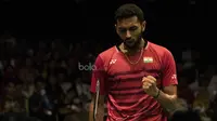 Tunggal putra India, Prannoy H S, merayakan kemenangan atas tunggal Malaysia, Lee Chong Wei, pada laga BCA Indonesia Open di JCC, Jakarta, Kamis (15/6/2017). Chong Wei kalah 21-10 dan 21-18. (Bola.com/Vitalis Yogi Trisna)