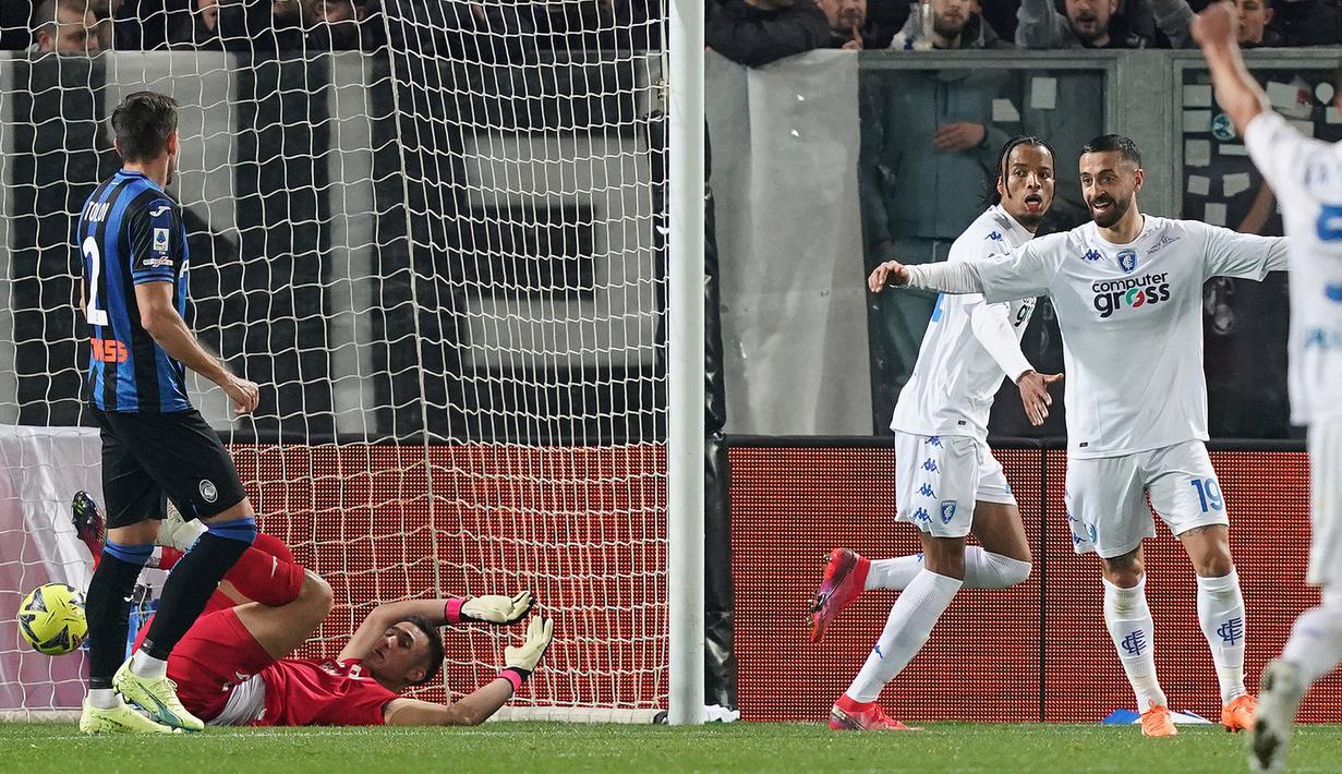 Sementara, Tyronne Ebuehi (44’) yang menjadi pencetak gol Empoli. (Spada/LaPresse via AP)