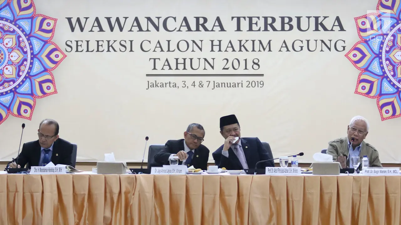 12 Calon Hakim Agung Ikuti Seleksi Wawancara Terbuka