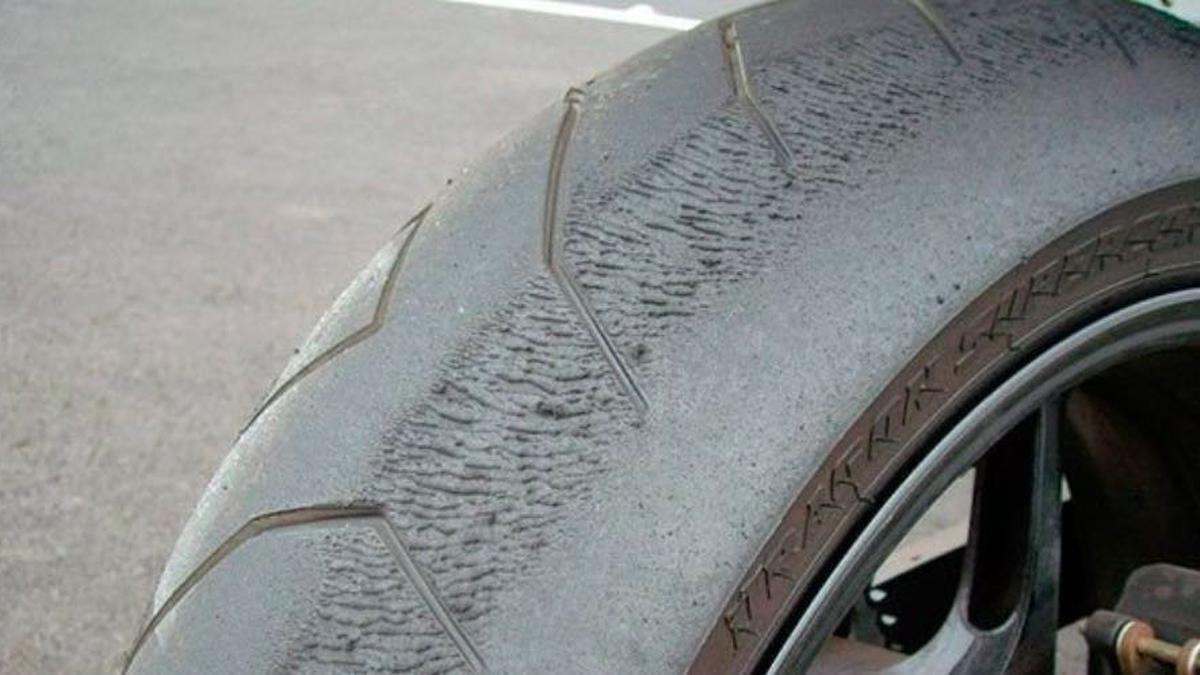 Demi Keselamatan, Pahami 5 Tanda Ban Motor Harus Diganti - Berita