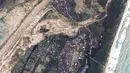 Foto satelit menunjukkan pemandangan umum Mananjary, Madagaskar setelah Topan Batsirai, pada Rabu, 7 Februari 2022. Topan Batsirai menghantam kawasan Madagaskar, MInggu (6/2/2022) malam. (Satellite image ©2022 Maxar Technologies via AP)
