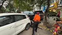 Kecelakaan Beruntun Alphard Tabrak Belasan Kendaraan di Surabaya