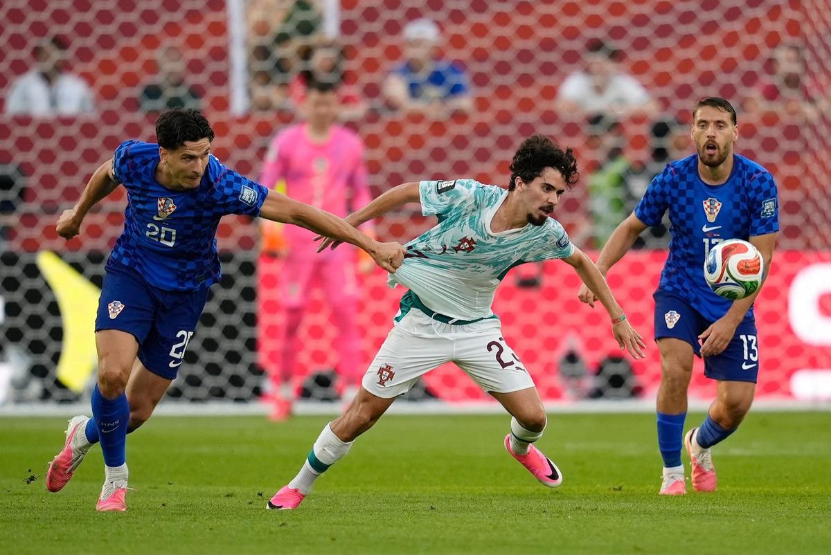 FOTO: Comeback Portugal Hentikan Langkah Kroasia
