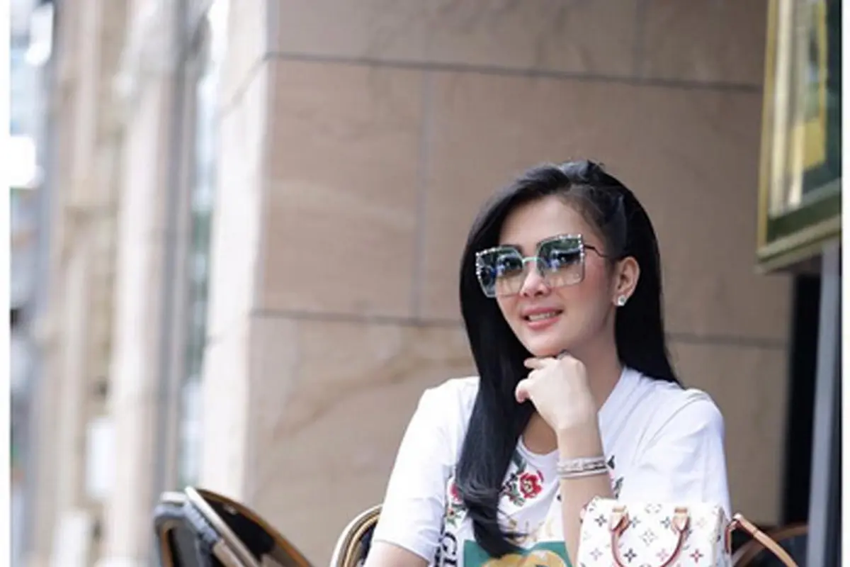 [Bintang] Syahrini