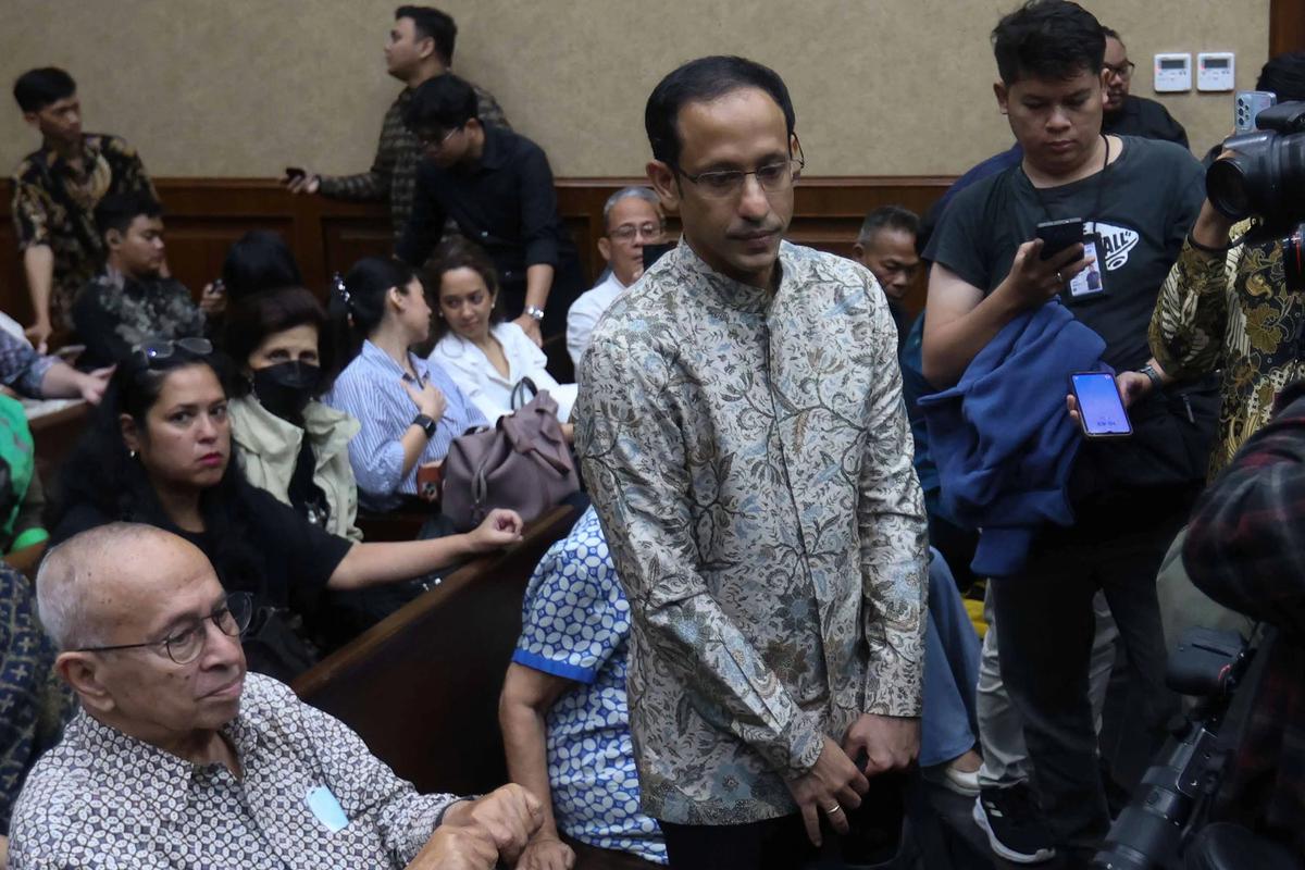 FOTO: Sidang Korupsi Chromebook Nadiem Makarim Soroti Kesehatan dan Alat Bukti