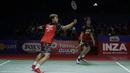 Ganda putra Indonesia, Marcus Gideon / Kevin Sanjaya, saat melawan Li Jun Hui / Liu Yu Chen pada Indonesia Open 2019 di Istora Senayan, Sabtu (20/7). Marcus / Kevin menang 21-9 dan 21-13. (Bola.com/Vitalis Yogi Trisna)