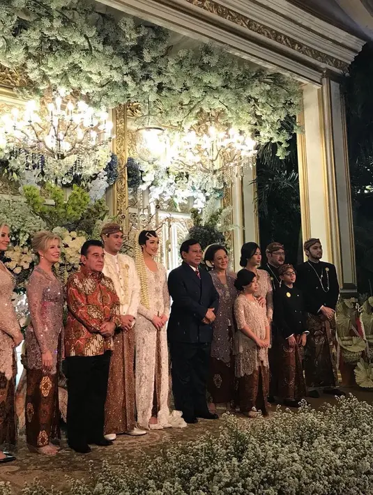 Panji Trihatmodjo dan Varsha Stauss