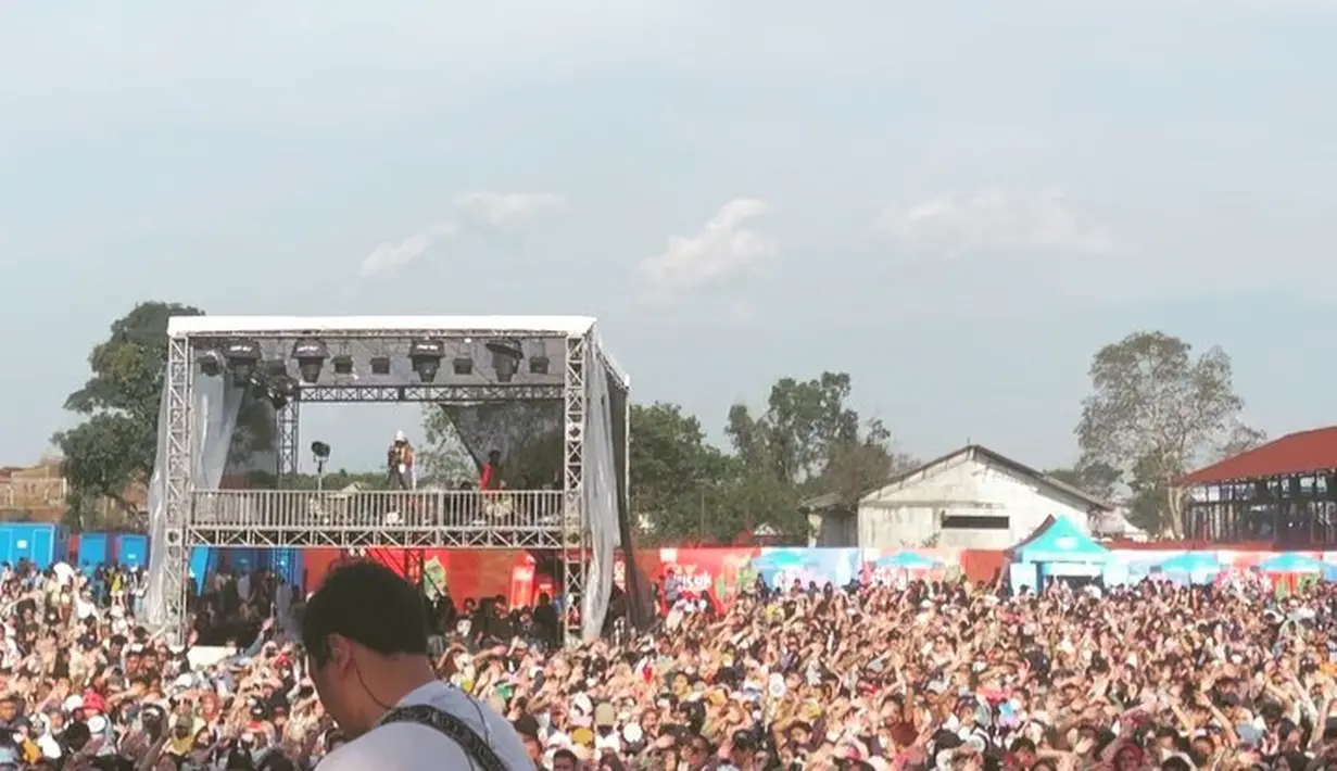 (Instagram/audyitem)