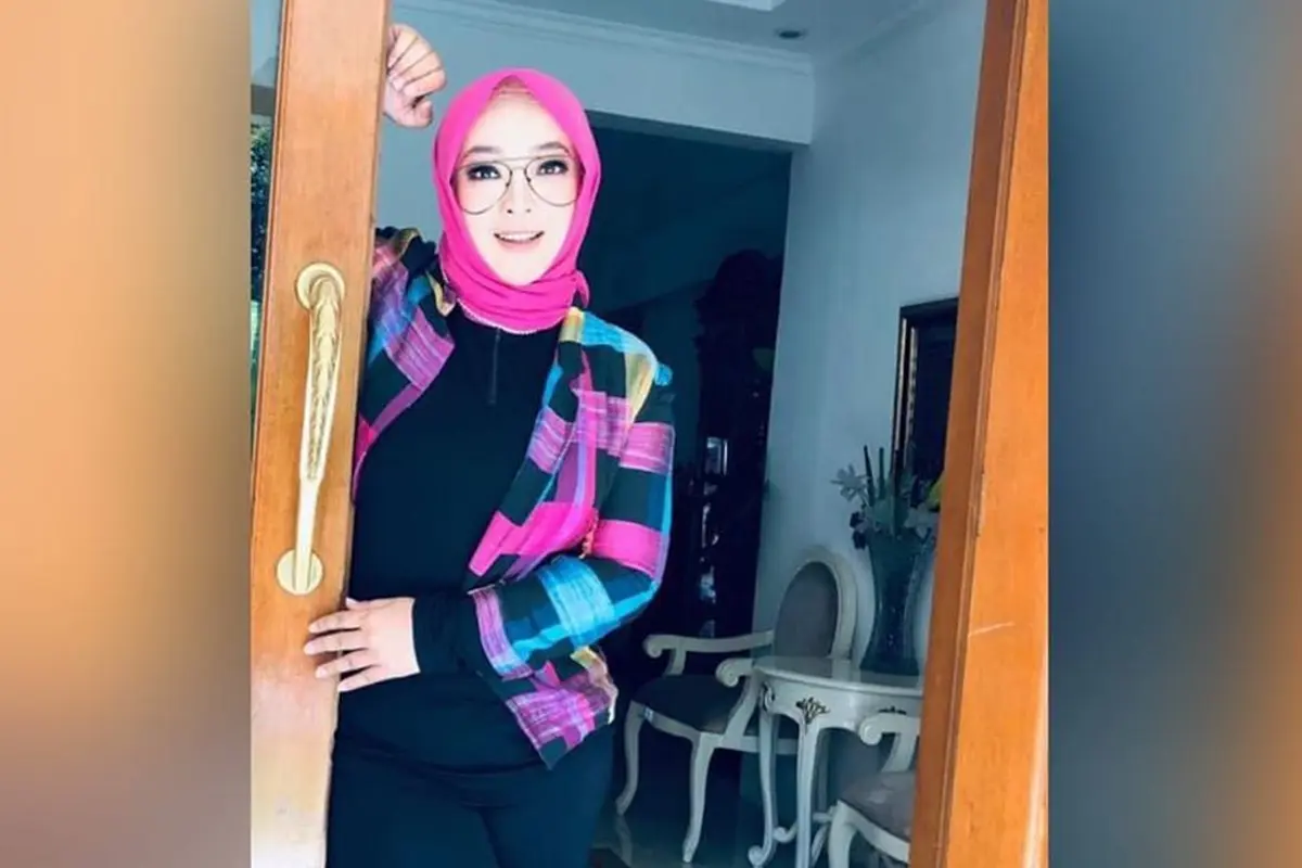 [Fimela] Rina Gunawan