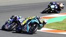 Pembalap MotoGP Valentino Rossi saat balapan MotoGP Valencia 2021 di Sirkuit Ricardo Tormo, Cheste, Spanyol, 14 November 2021. Valentino Rossi finish pada posisi 10, tak berubah dari posisi start yang dilakukannya. (AP Photo/Alberto Saiz)
(AP Photo/Alberto Saiz)