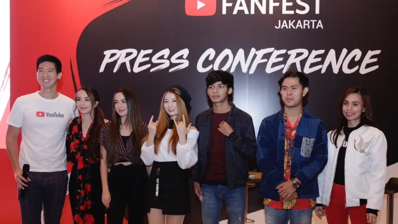 Cakra Khan