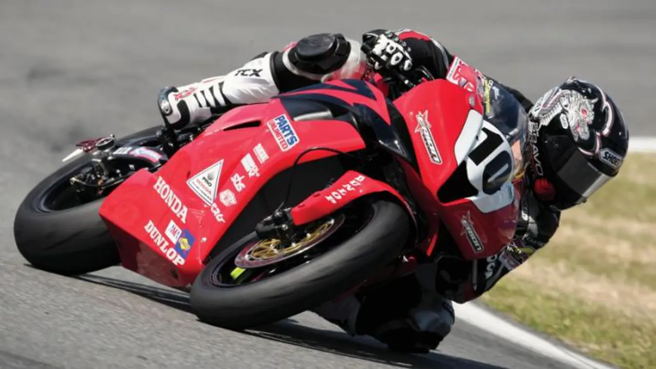 Transmisi Dual Clutch di Motor Honda Rasa Seamless