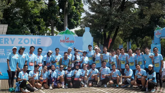 Puluhan Pelari Pemula Sukses Taklukkan Virgin Full Marathon Berkat Program Le Minerale Running Squad 