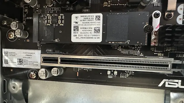 ASUS ExpertCenter P500: Desktop Bisnis Cerdas yang Siap Dorong Produktivitas Tim Anda