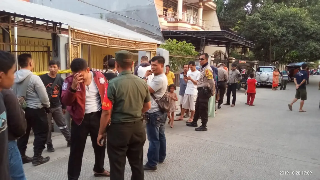 Suasana indekost saat jenazah M ditemukan (Fauzan/Liputan6.com)
