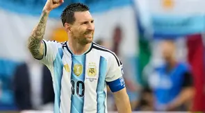 Pemain Argentina Lionel Messi merayakan gol pembuka timnya melawan Tanjung Verde selama pertandingan sepak bola babak 32 besar Piala Dunia di Miami Gardens, Florida, Jumat, (03/07/2026). (AP Photo/Rebecca Blackwell)